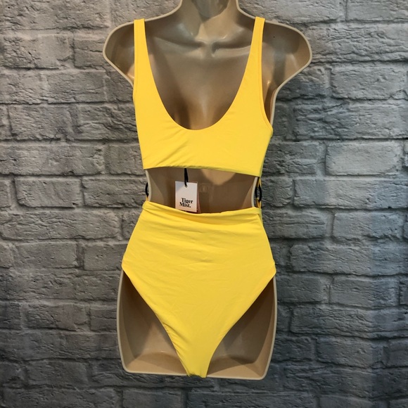 NWT Tiger Mist M Neon Yellow Alexa Bodysuit FLAWED - Picture 8 of 12